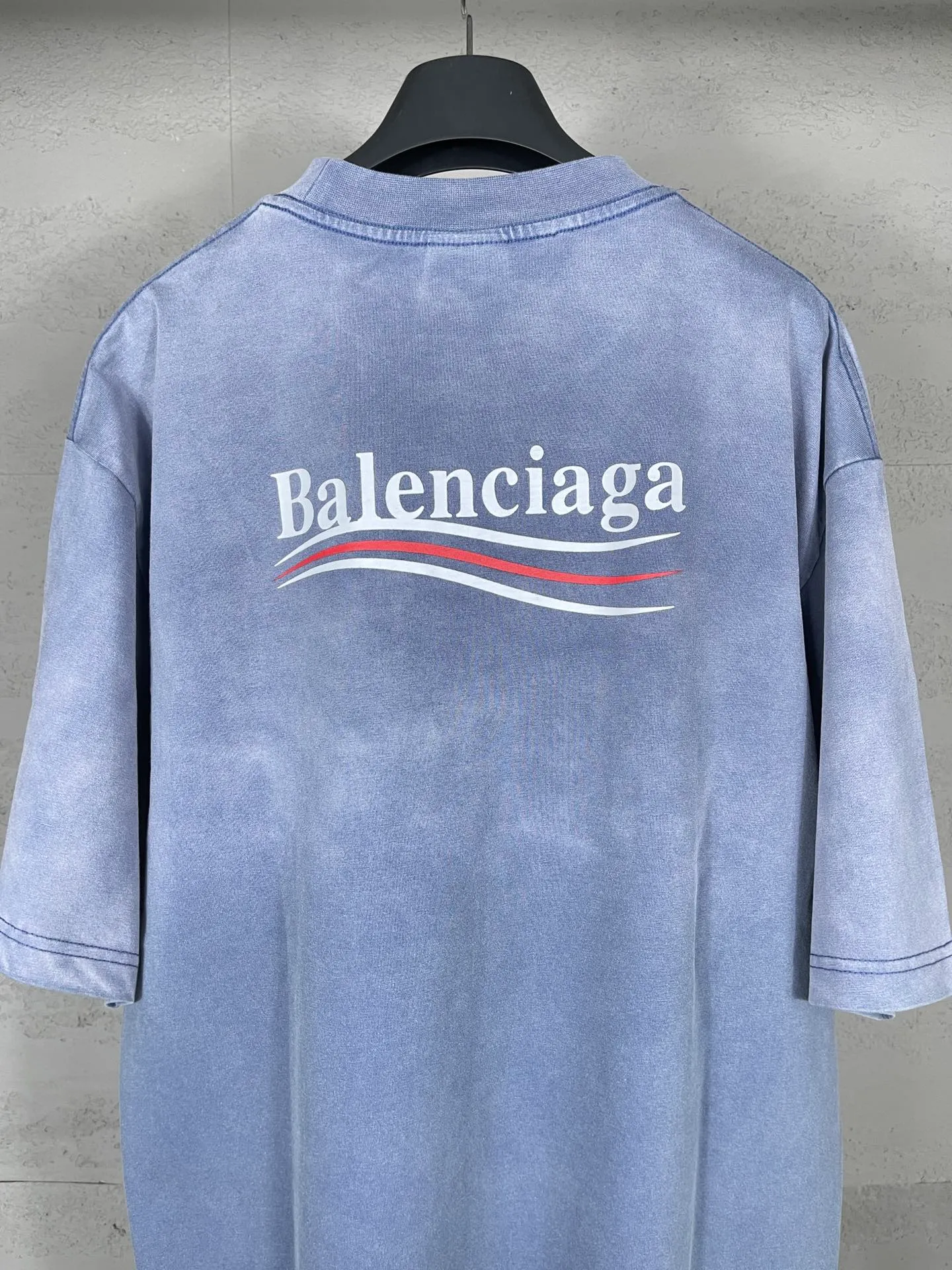 【 . Quality】BALENCI*GA/ #Classic ，2025 New Arrival. T #。Blue ZP 。 260 ， . ， 。 。Classic ， . . . . 。 。 ， ， 。 。 OS . Same Style ：BL 253631 ： ， Size：XS S M L